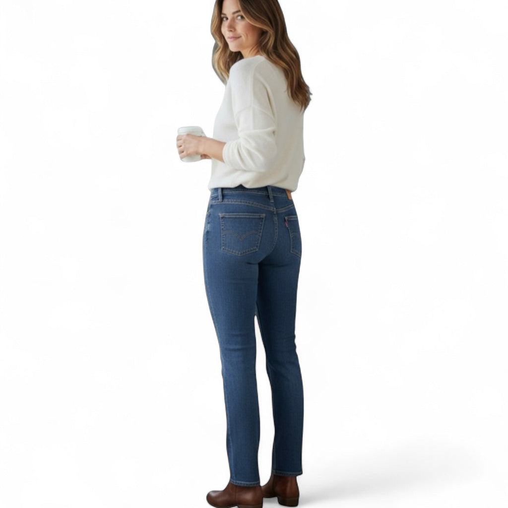 Women’s Wrangler High Rise Bootcut Free to Stretch Blue 2/26